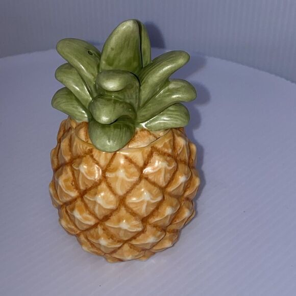 Lenox Rare Vintage Pineapple Salt & Pepper Shaker Tan & Green EUC - Picture 1 of 11